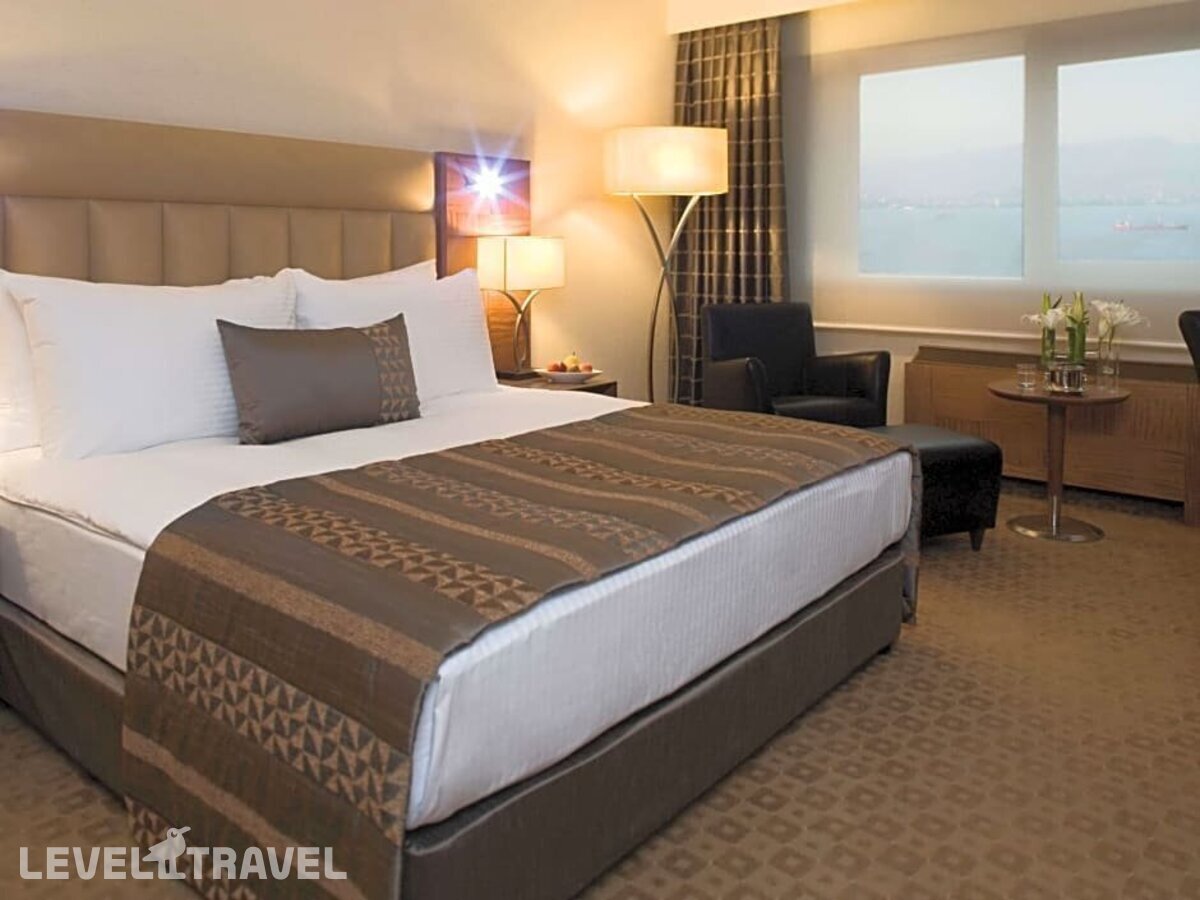 фотографии номера Одноместный люкс отеля Mövenpick Hotel Izmir в Турция(Измир) - фото №1