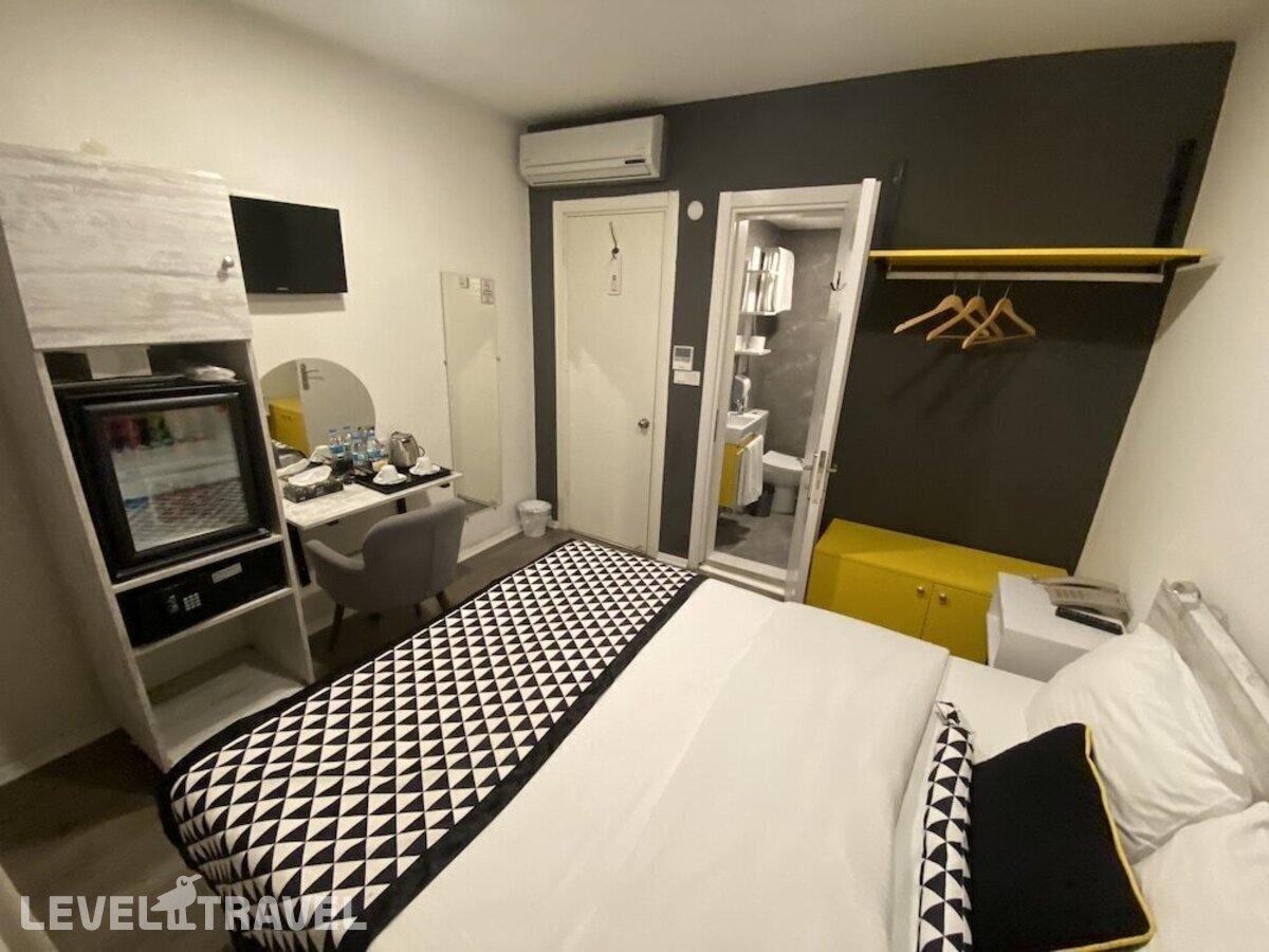 фотографии номера Улучшенный с балконом отеля Piano Hotel в Турция(Измир) - фото №4