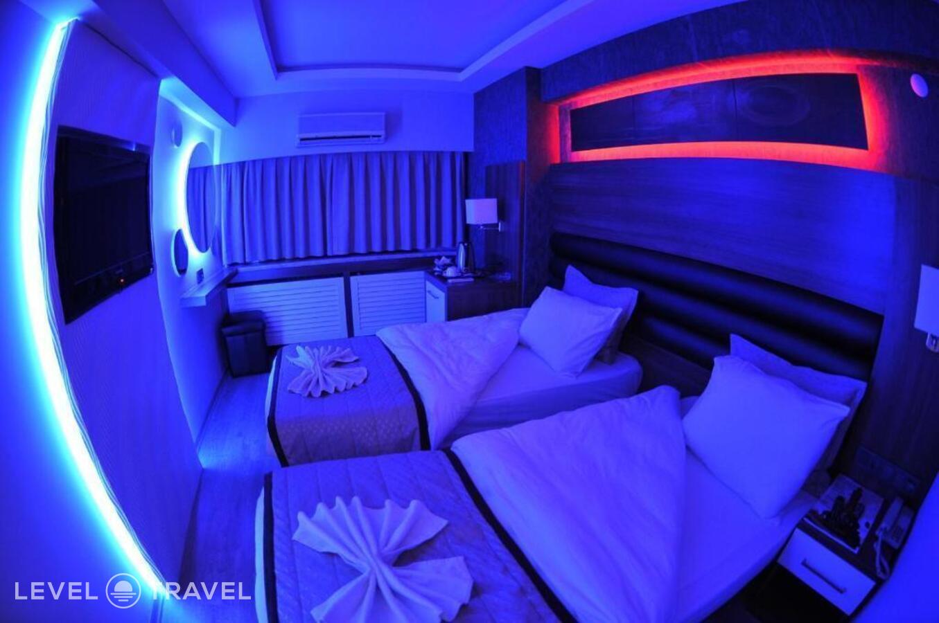 фотографии номера Трехместный номер отеля Otel Kabacam в Турция(Измир) - фото №7