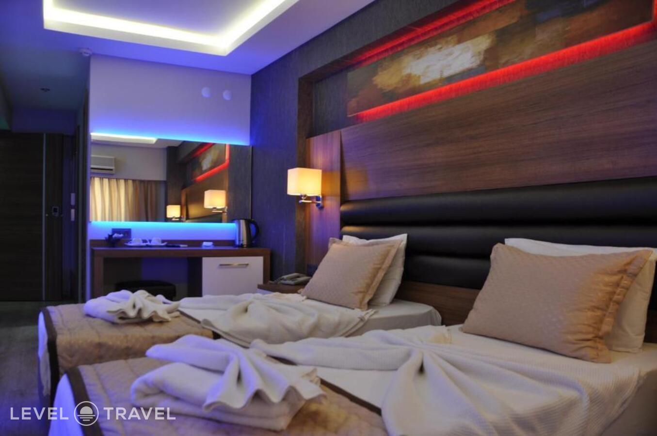 фотографии номера Трехместный номер отеля Otel Kabacam в Турция(Измир) - фото №10