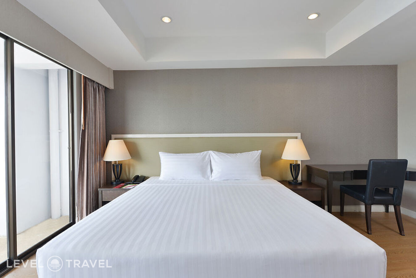 фотографии номера Делюкс отеля D Varee Jomtien Beach в Таиланд(Джомтьен) - фото №2
