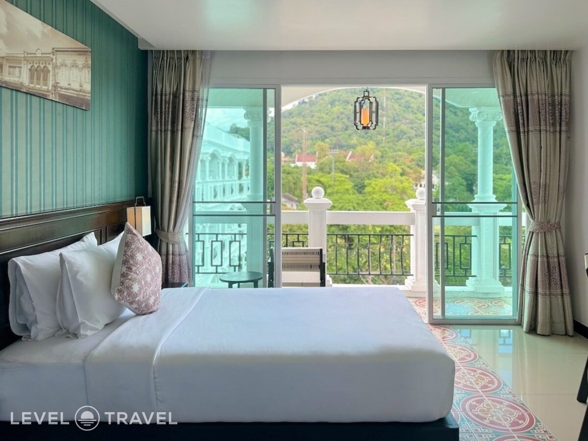 фотографии номера Улучшенный с балконом отеля Grand Supicha City Hotel в Таиланд(город Пхукет) - фото №1