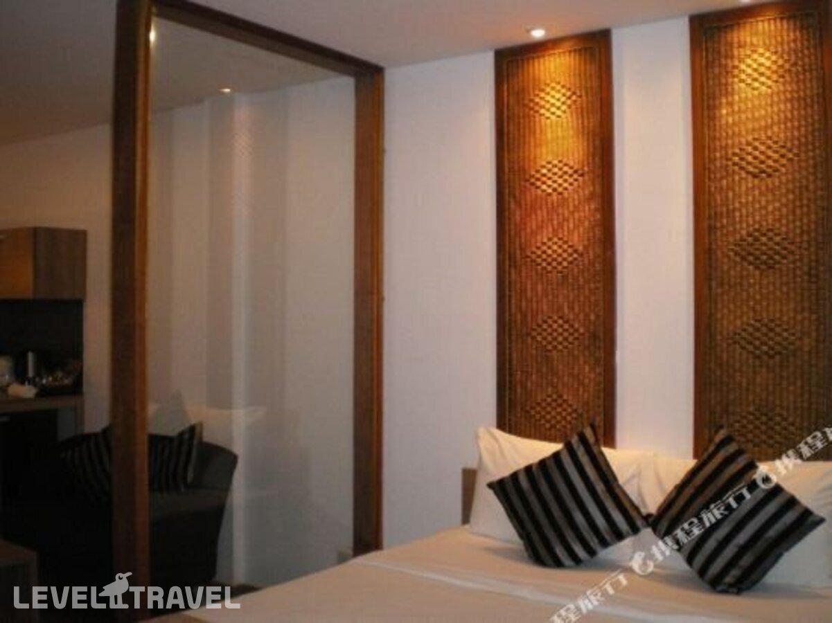 фотографии номера Улучшенный люкс отеля 5ive Beach House Hotel в Таиланд(Джомтьен) - фото №5