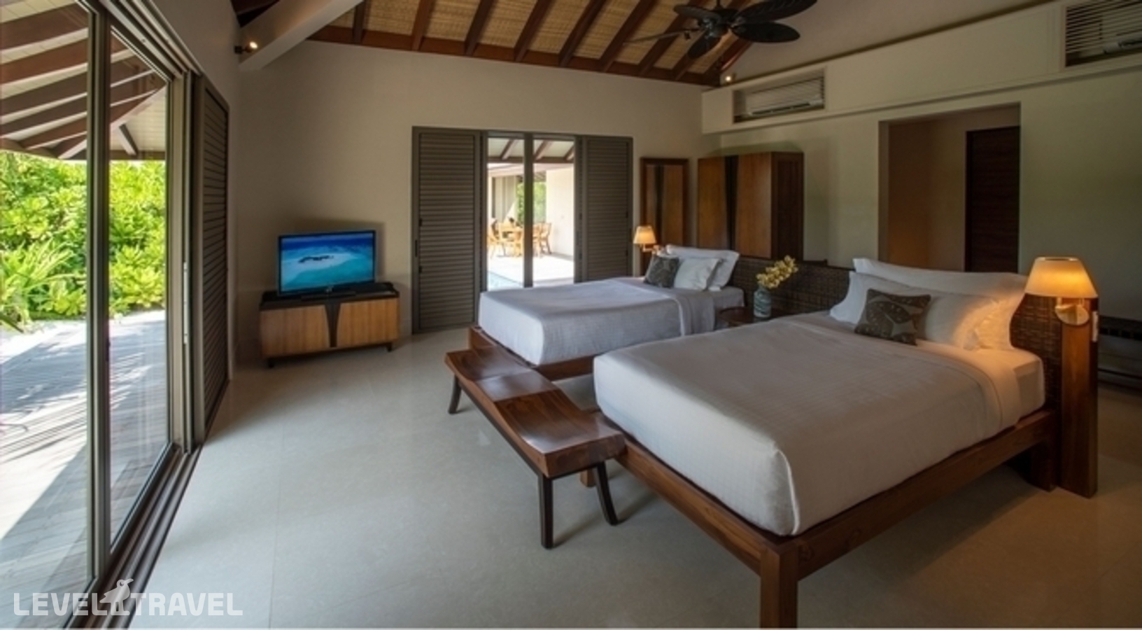 фотографии номера Пляжная вилла Sunrise (2 спальни) с бассейном отеля The Residence Maldives At Dhigurah в Мальдивы(Гаафу Алиф Атолл) - фото №7