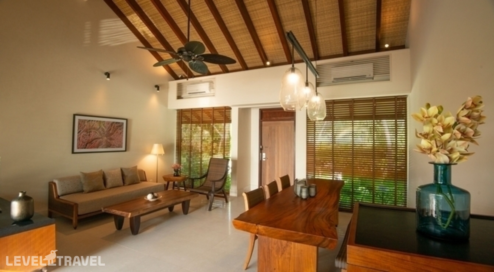 фотографии номера Пляжная вилла Sunrise (2 спальни) с бассейном отеля The Residence Maldives At Dhigurah в Мальдивы(Гаафу Алиф Атолл) - фото №10