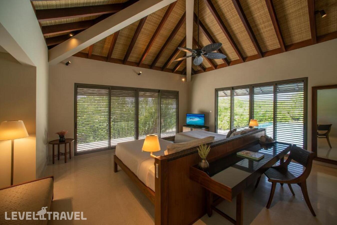 фотографии номера Пляжная вилла Sunset (2 спальни) с бассейном отеля The Residence Maldives At Dhigurah в Мальдивы(Гаафу Алиф Атолл) - фото №4