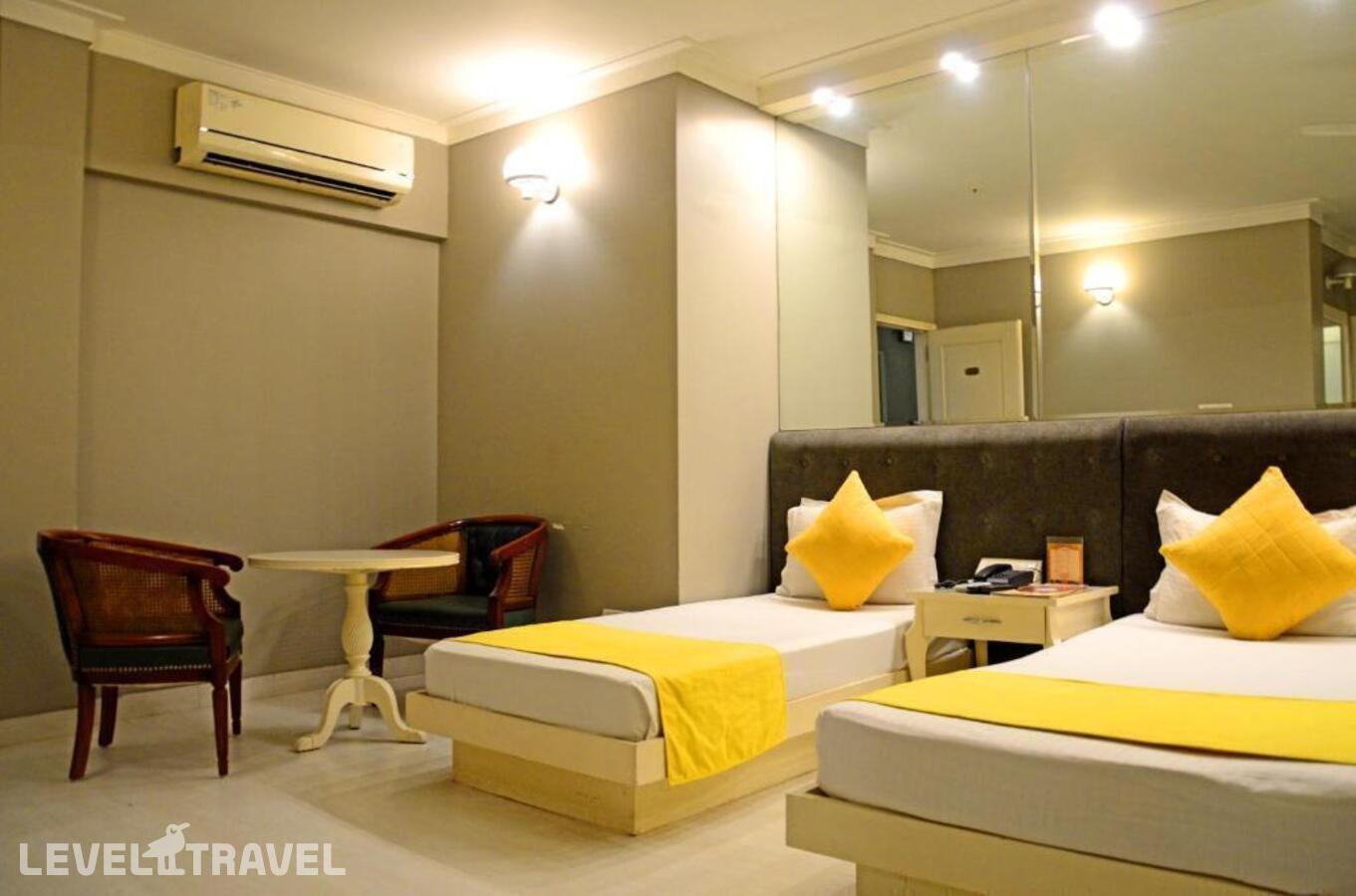 фотографии номера Семейный номер отеля Hotel Ajanta в Индия(Нью-Дели) - фото №4