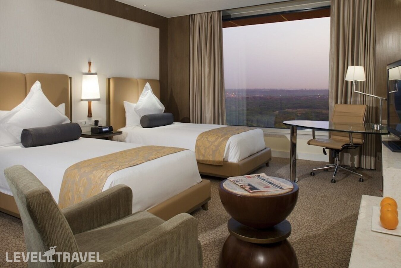 фотографии номера Премиум отеля Crowne Plaza Hotel New Delhi Okhla, An Ihg Hotel в Индия(Нью-Дели) - фото №1