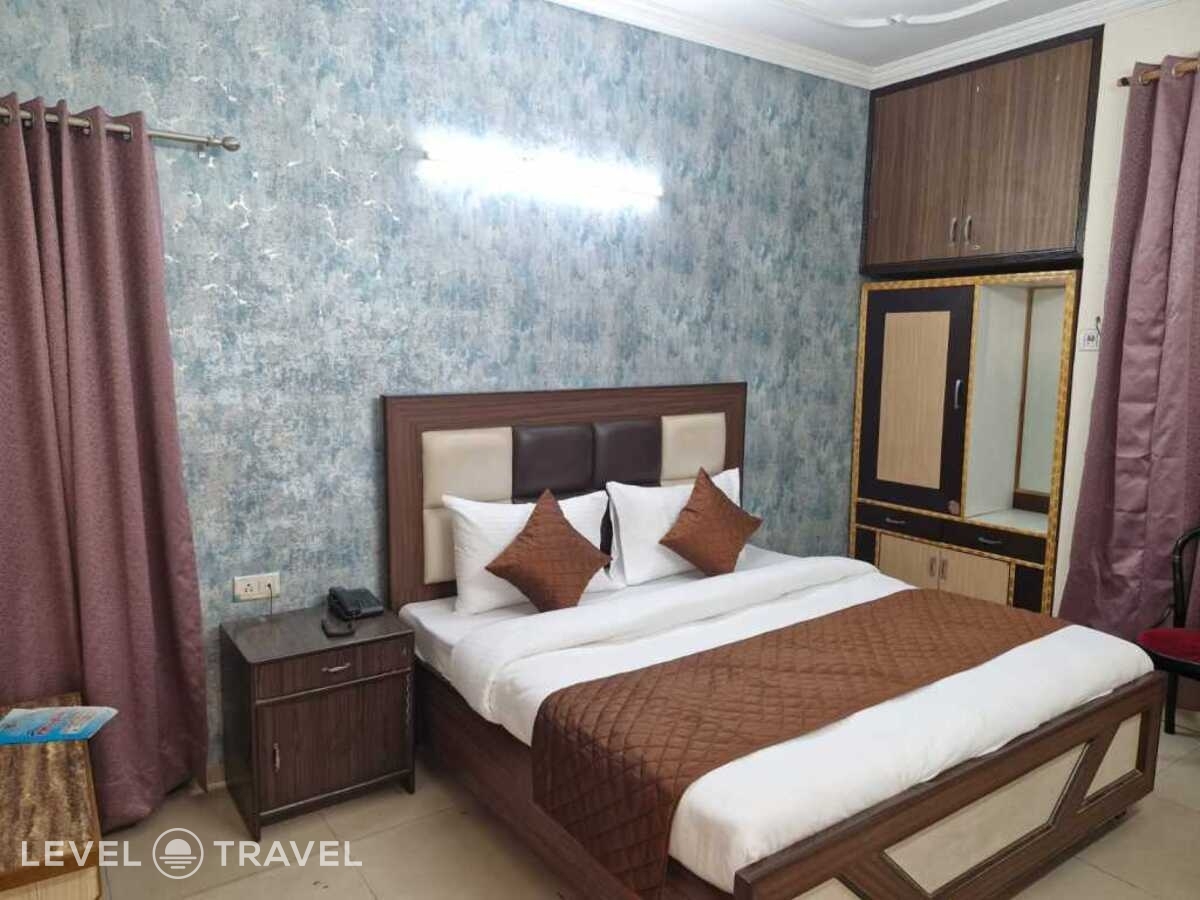 фотографии номера Делюкс отеля Airport Mayank Residency в Индия(Нью-Дели) - фото №5