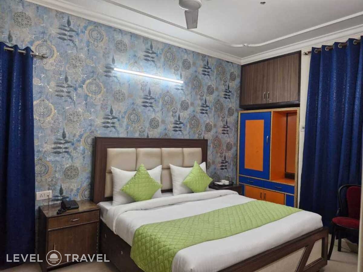фотографии номера Делюкс отеля Airport Mayank Residency в Индия(Нью-Дели) - фото №1