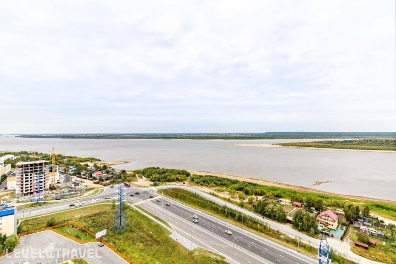 фотографии номера Апартаменты отеля Апартаменты Диван-Кровать в Россия(Сургут) - фото №9
