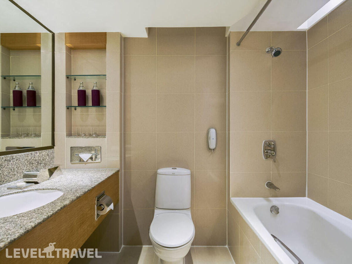 фотографии номера Улучшенный (двуспальная кровать) отеля Grand Mercure Bangkok Atrium (Ex.Avani Atrium Hotel) в Таиланд(Бангкок) - фото №5