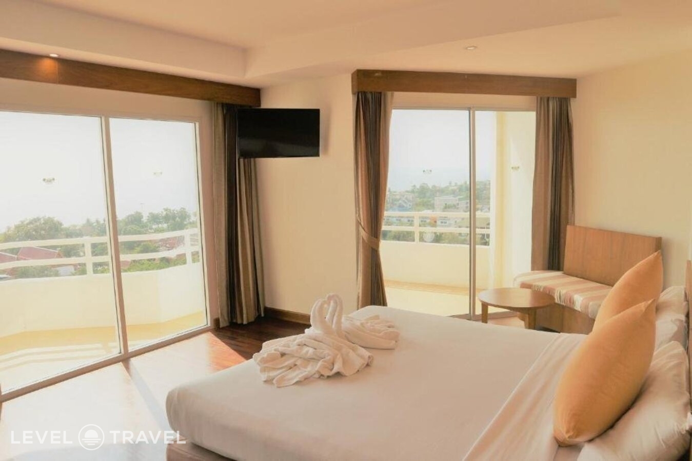 фотографии номера Делюкс с видом на море (две односпальные кровати) отеля Welcome Jomtien Beach Hotel в Таиланд(Джомтьен) - фото №1