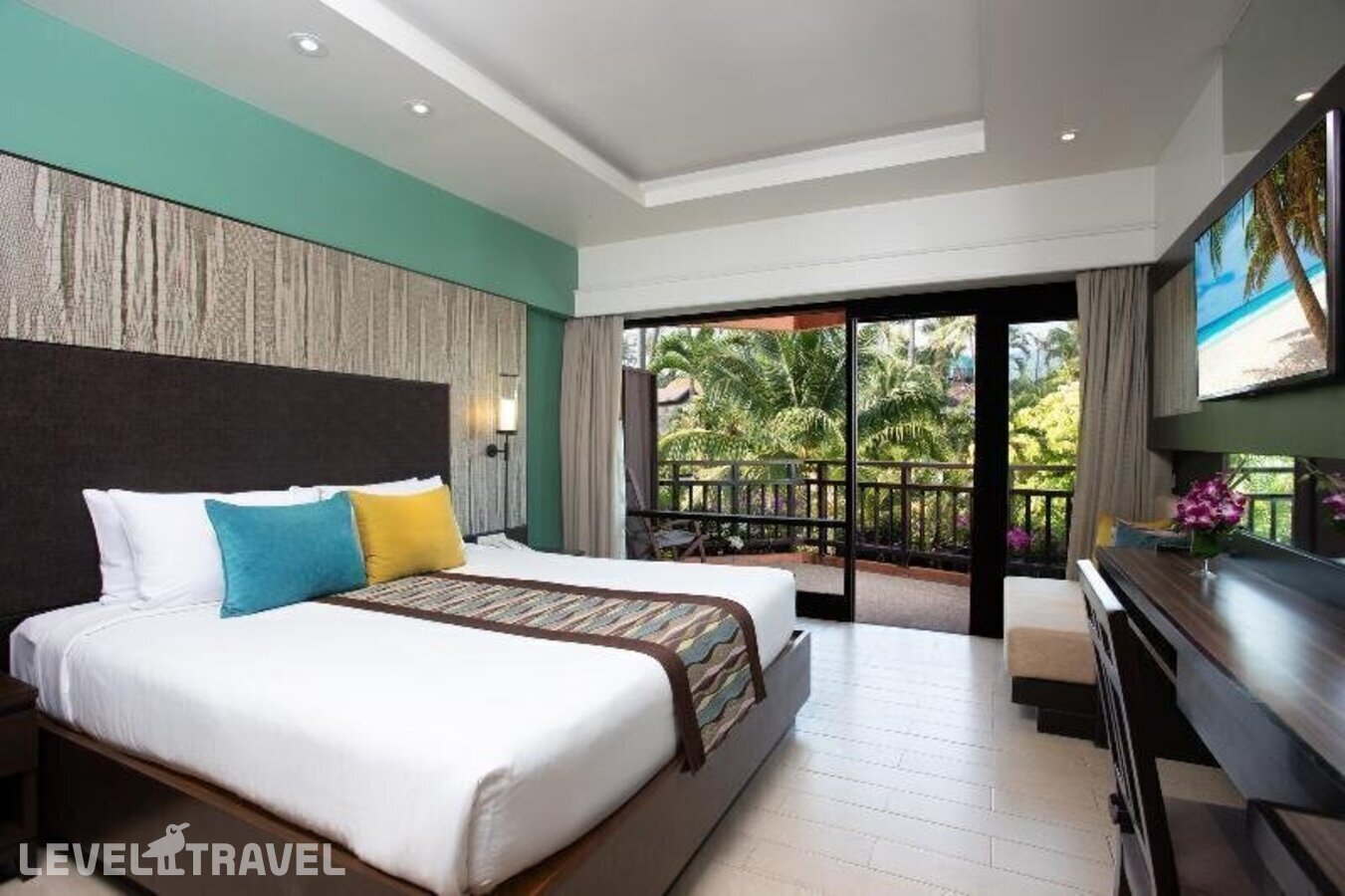 фотографии номера Стандартный (две односпальные кровати) отеля Courtyard By Marriott Phuket Patong Beach (Ex. Patong Merlin) в Таиланд(Патонг Бич) - фото №9