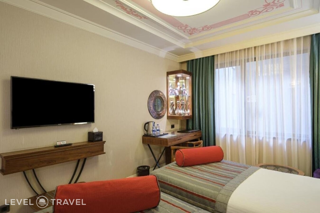 фотографии номера Делюкс (две односпальные кровати) отеля Golden Age 1 Hotel в Турция(Таксим) - фото №4