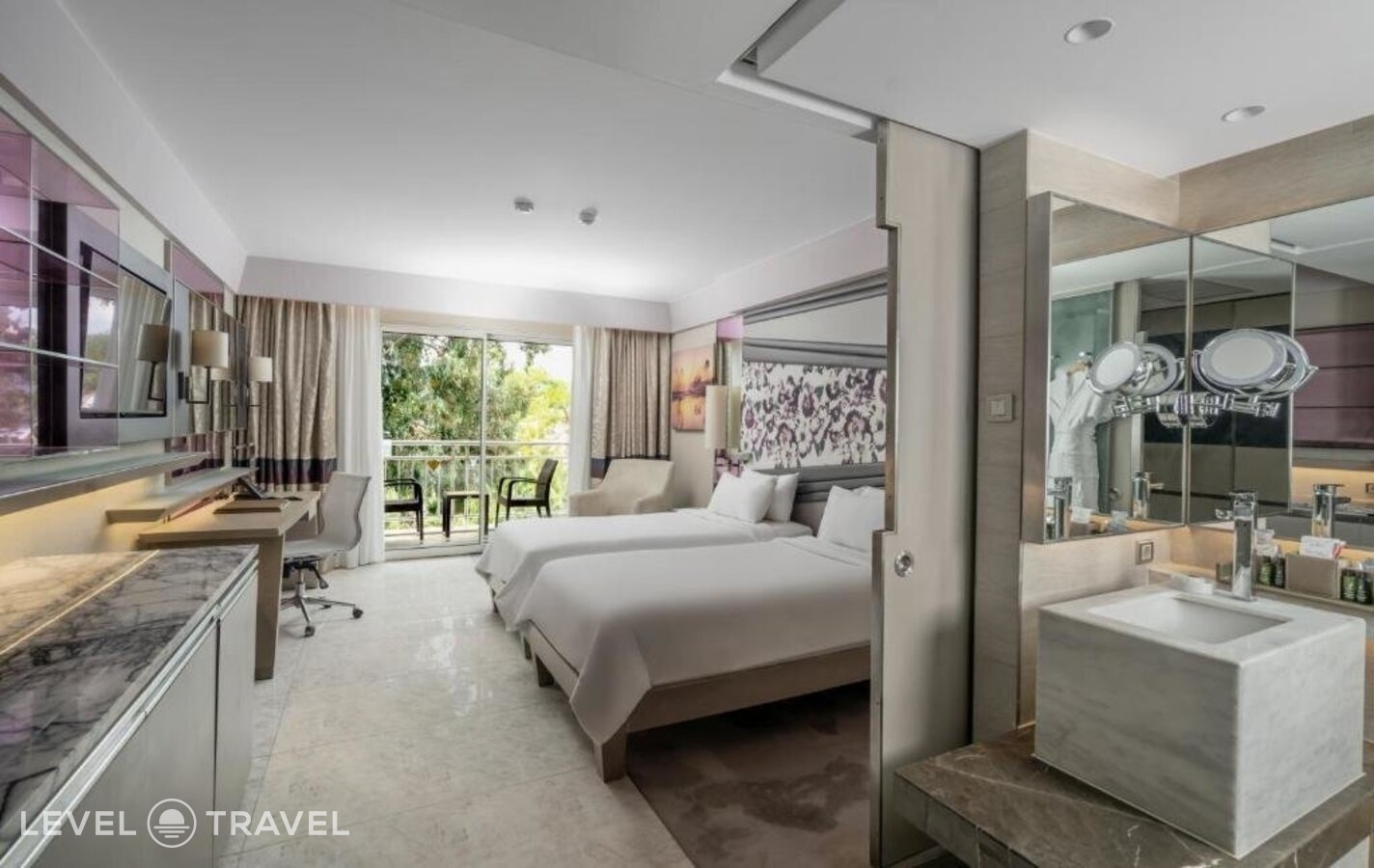 фотографии номера Делюкс (две односпальные кровати) отеля Rixos Premium Tekirova в Турция(Текирова) - фото №1