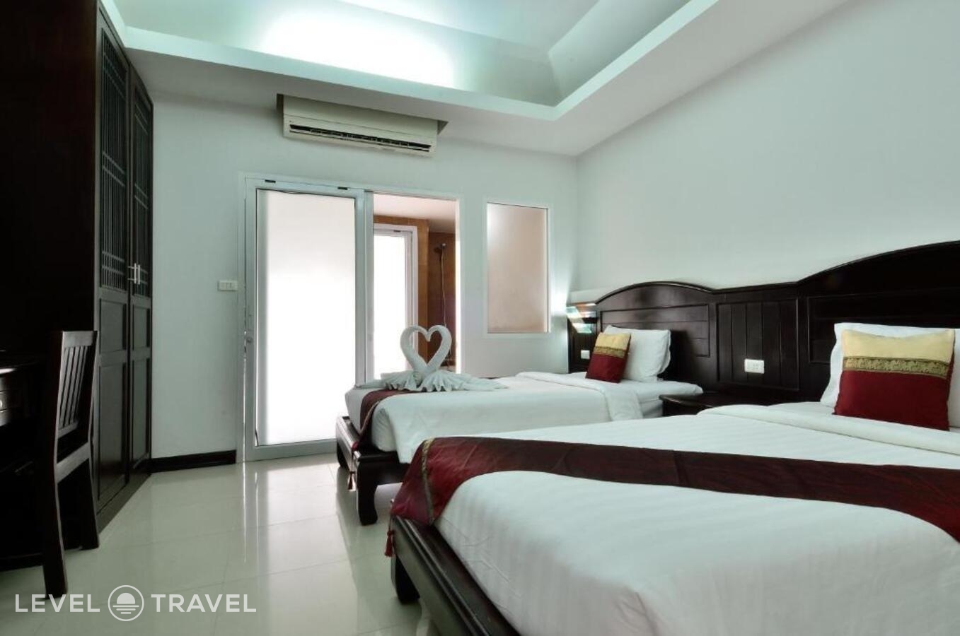 фотографии номера Стандартный (две односпальные кровати) отеля First House Hotel в Таиланд(Чавенг Бич) - фото №3