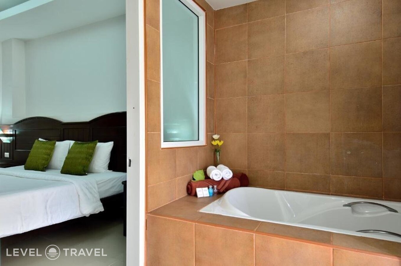 фотографии номера Стандартный (две односпальные кровати) отеля First House Hotel в Таиланд(Чавенг Бич) - фото №4