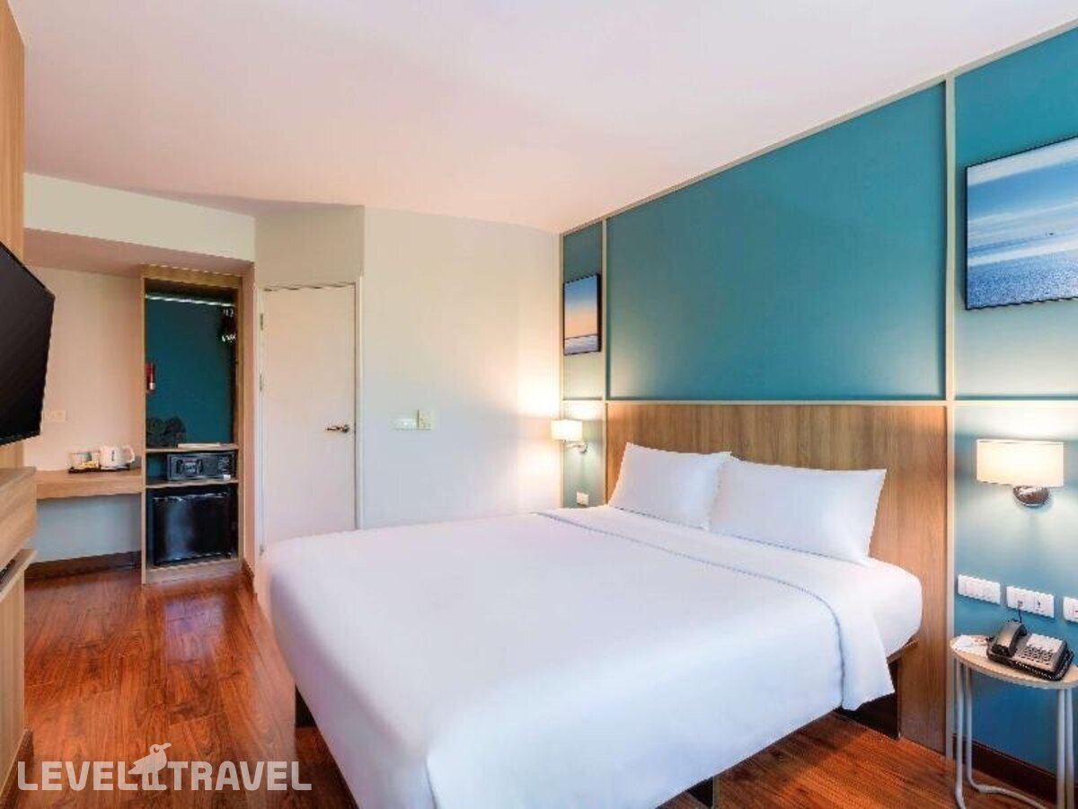 фотографии номера Стандартный (две односпальные кровати) отеля Ibis Phuket Patong в Таиланд(Патонг Бич) - фото №5