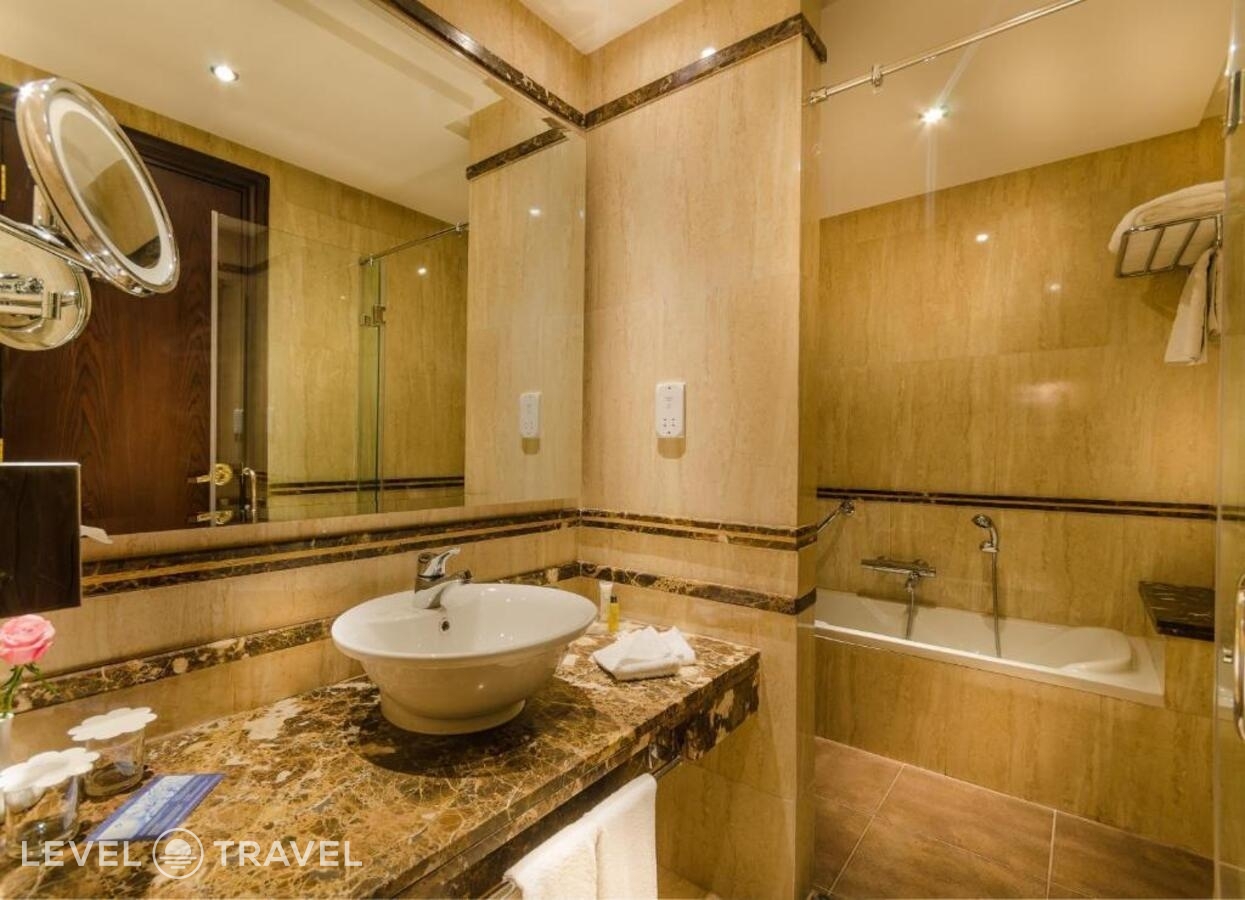 фотографии номера Стандартный (две односпальные кровати) отеля Hilton Green Plaza в Египет(Александрия) - фото №3