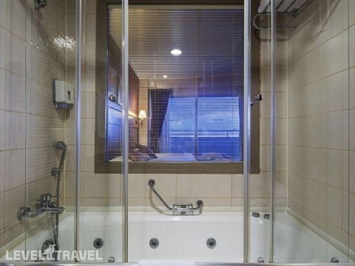 фотографии номера Одноместный улучшенный отеля Alba Royal Hotel (Adults Only 16+) в Турция(Чолаклы) - фото №2