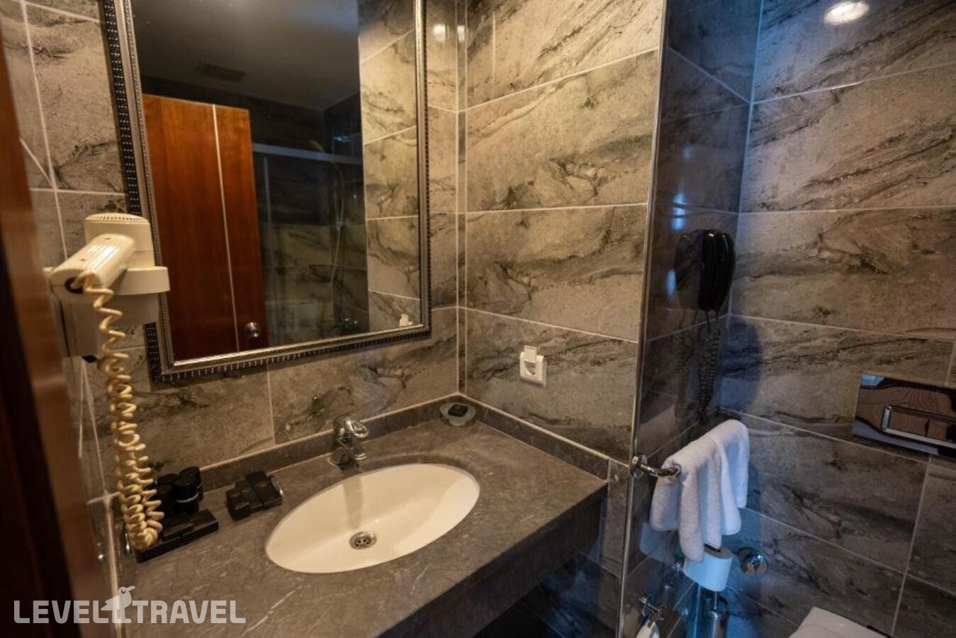 фотографии номера Стандартный (две односпальные кровати) отеля Green Park Hotels Bostanci в Турция(Аташехир) - фото №3