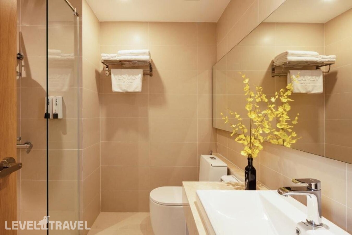 фотографии номера Улучшенный с видом на город отеля Ventana Nha Trang Hotel в Вьетнам(Нячанг) - фото №26