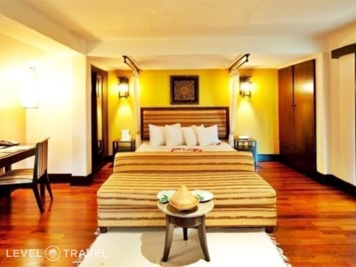 фотографии номера Делюкс с видом на море (две односпальные кровати) отеля Andaman White Beach Resort в Таиланд(Найтон Бич) - фото №13