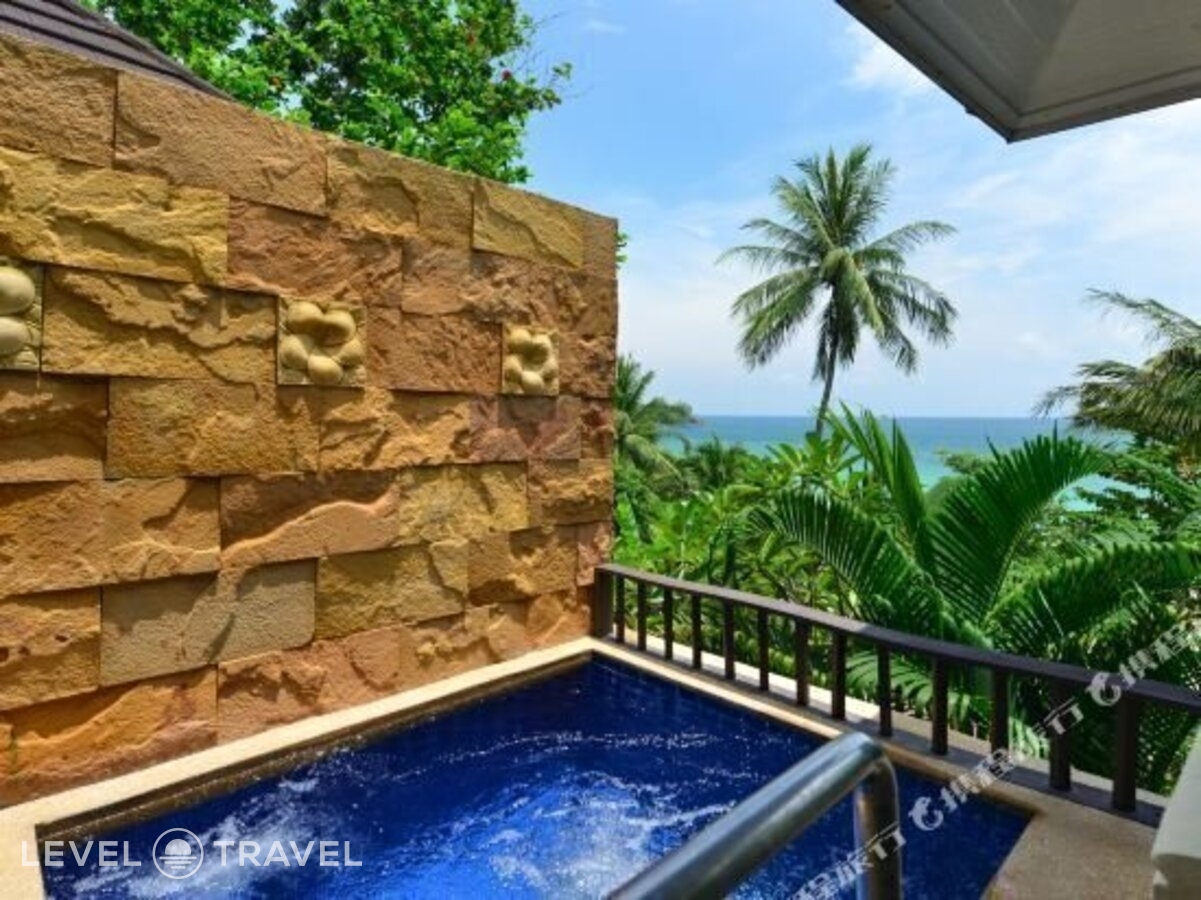 фотографии номера Делюкс с видом на море (две односпальные кровати) отеля Andaman White Beach Resort в Таиланд(Найтон Бич) - фото №12