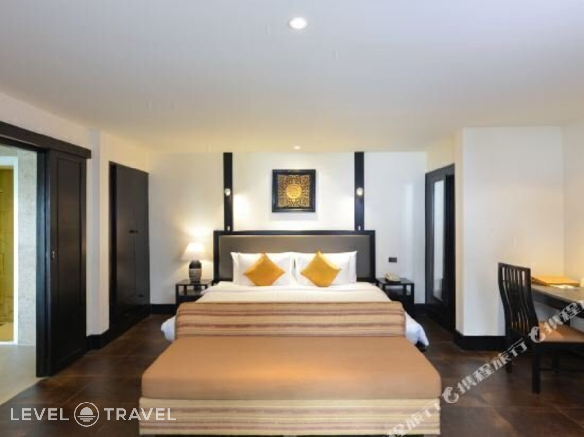 фотографии номера Делюкс с видом на море (две односпальные кровати) отеля Andaman White Beach Resort в Таиланд(Найтон Бич) - фото №4
