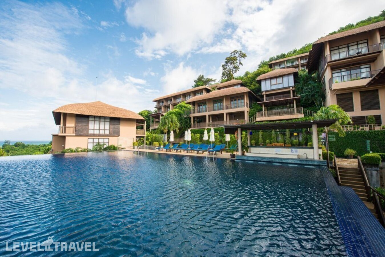 фотографии номера Делюкс с видом на море отеля Karon Phunaka Resort в Таиланд(Карон Бич) - фото №2