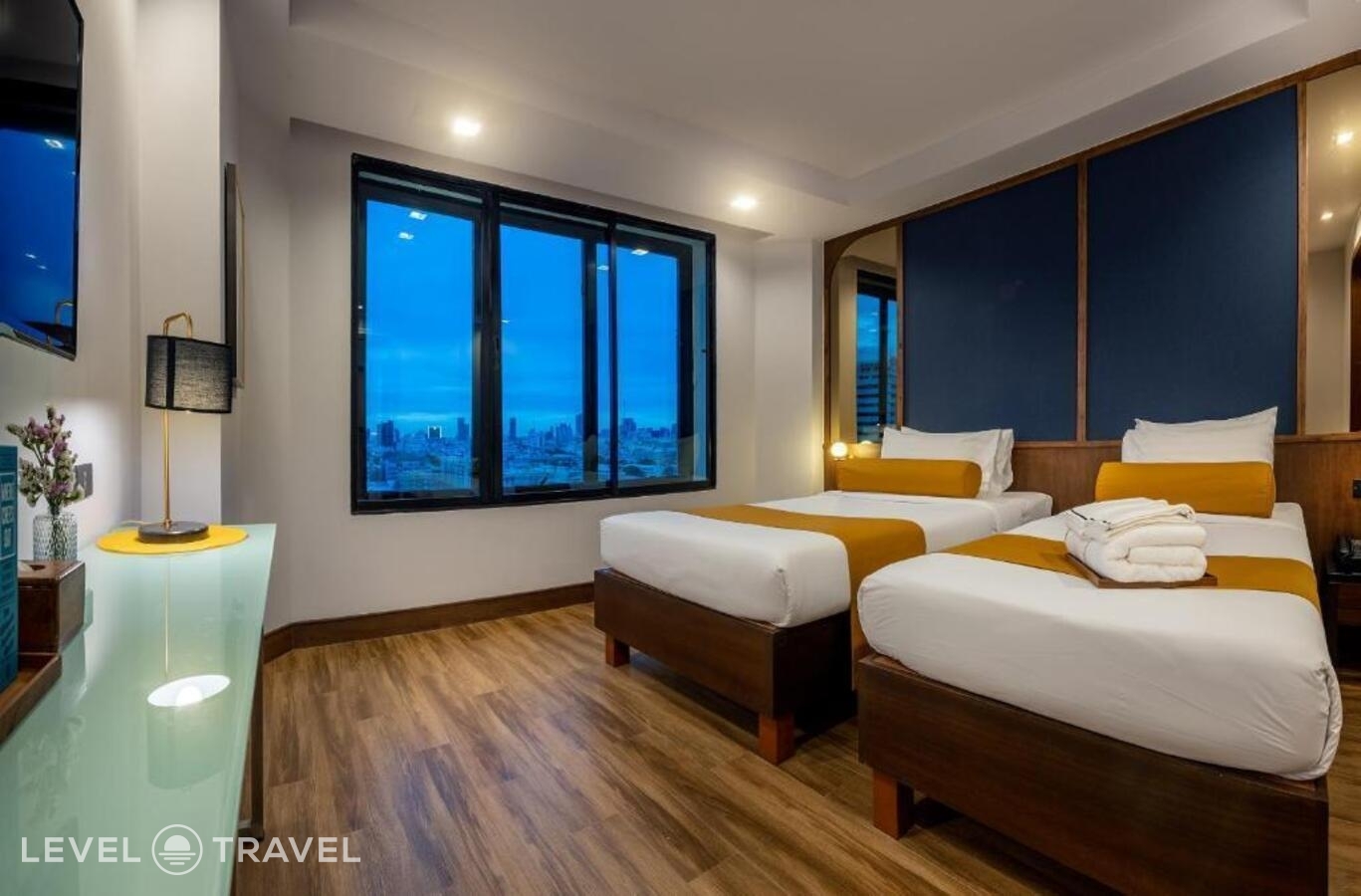фотографии номера Улучшенный (две односпальные кровати) отеля Graph Hotel (Ex. Bangkok Chada Hotel) в Таиланд(Бангкок) - фото №17