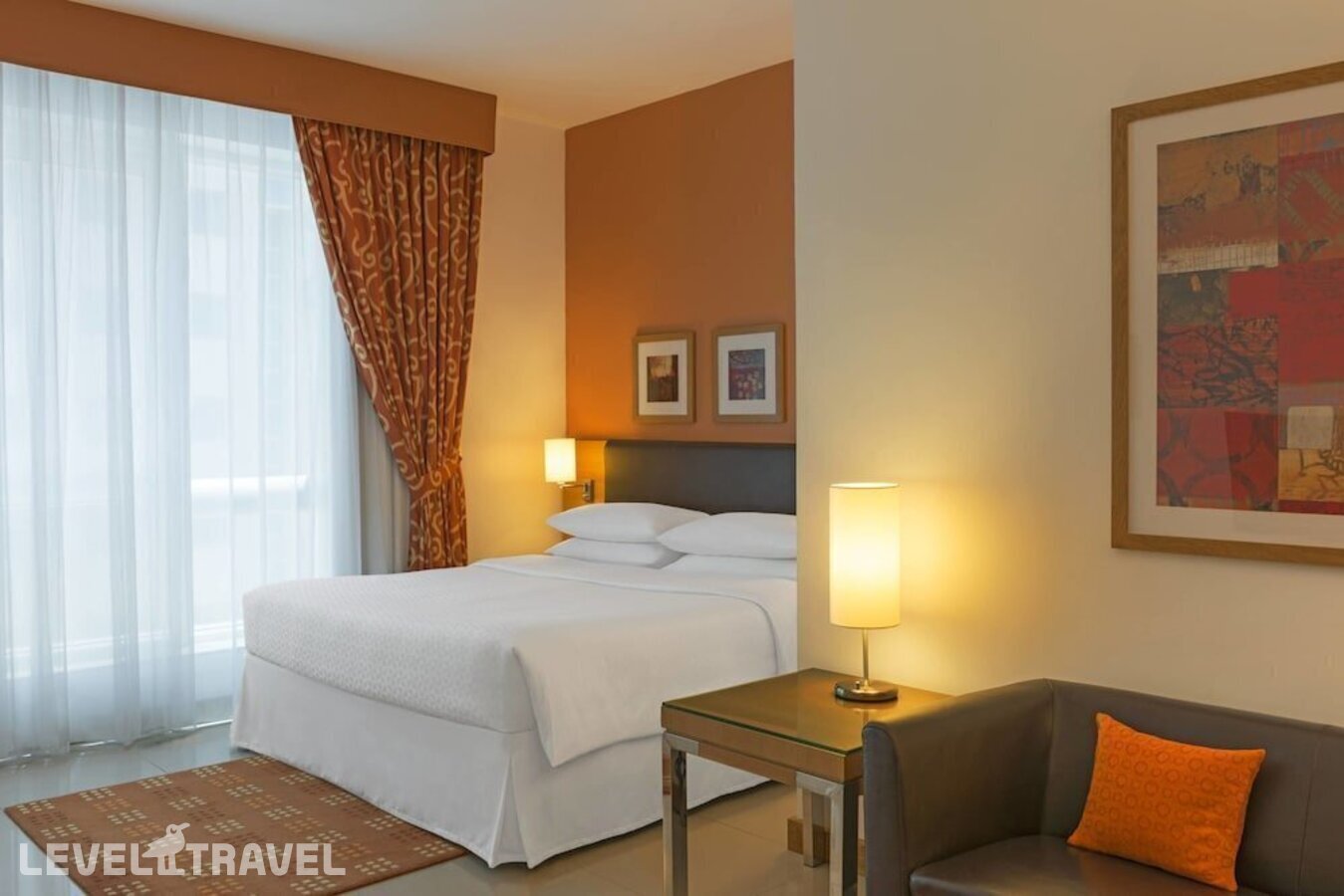 фотографии номера Студия (двуспальная кровать) отеля Four Points By Sheraton Downtown в ОАЭ(Бар Дубай) - фото №2