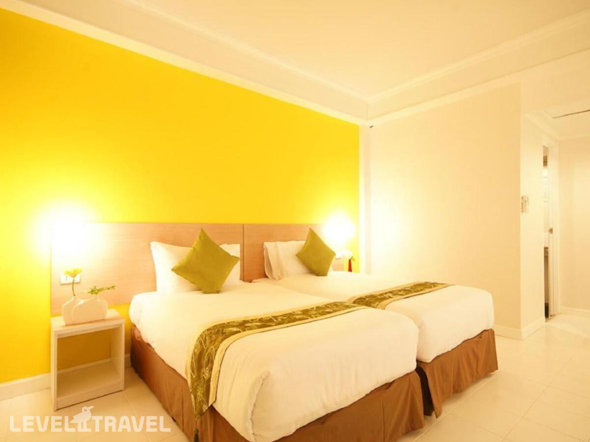 фотографии номера Стандартный (две односпальные кровати) отеля Bella Express Hotel (Ex. Best Western Bella Express) в Таиланд(Центральная Паттайя) - фото №1