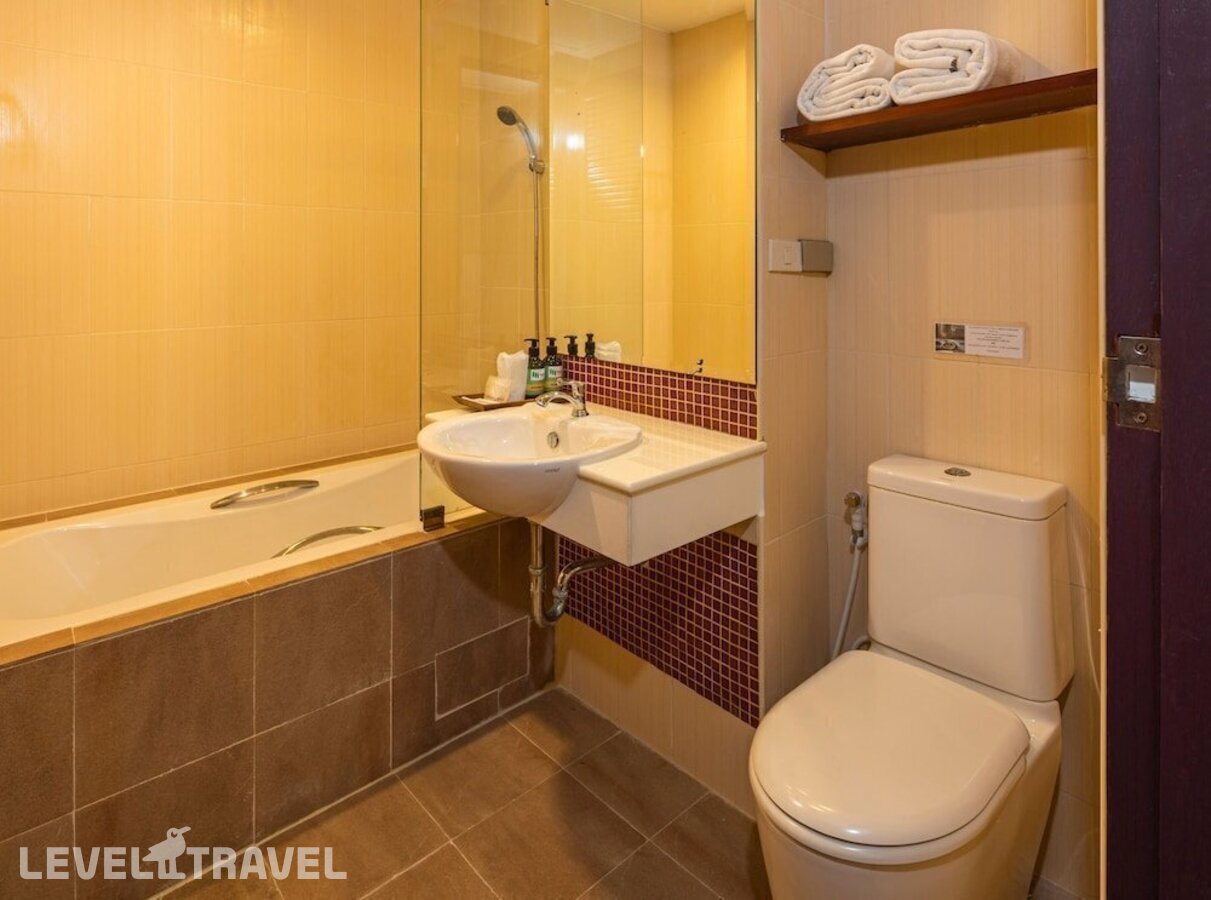 фотографии номера Семейный номер отеля Malin Patong Hotel в Таиланд(Патонг Бич) - фото №3