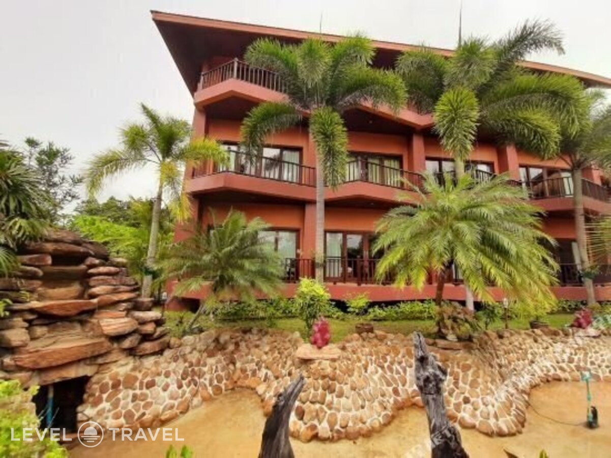 фотографии номера Одноместный делюкс с балконом отеля Andamanee Boutique Resort в Таиланд(Ноппарат Тара) - фото №9