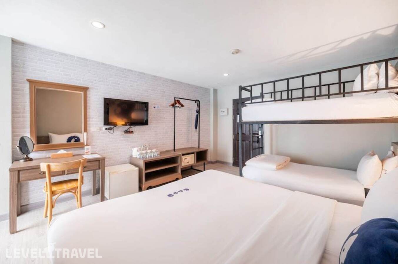 фотографии номера Четырехместный Комфорт отеля Kokotel Krabi Ao Nang ( Ex. White Sand Krabi Resort) в Таиланд(Ао Нанг) - фото №2