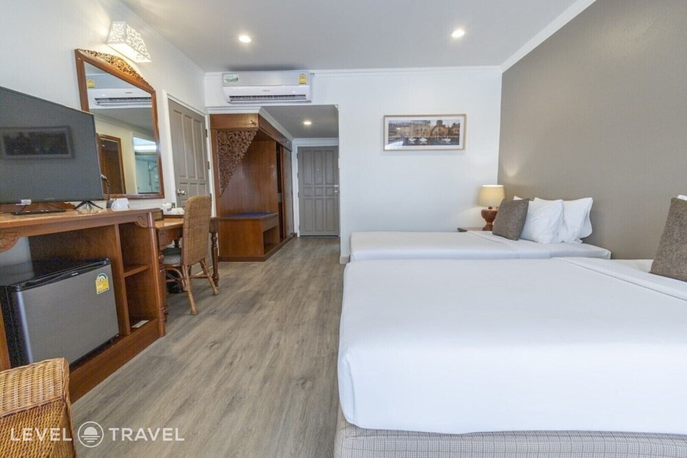 фотографии номера Трехместный делюкс отеля Sabai Wing Hotel в Таиланд(Центральная Паттайя) - фото №11