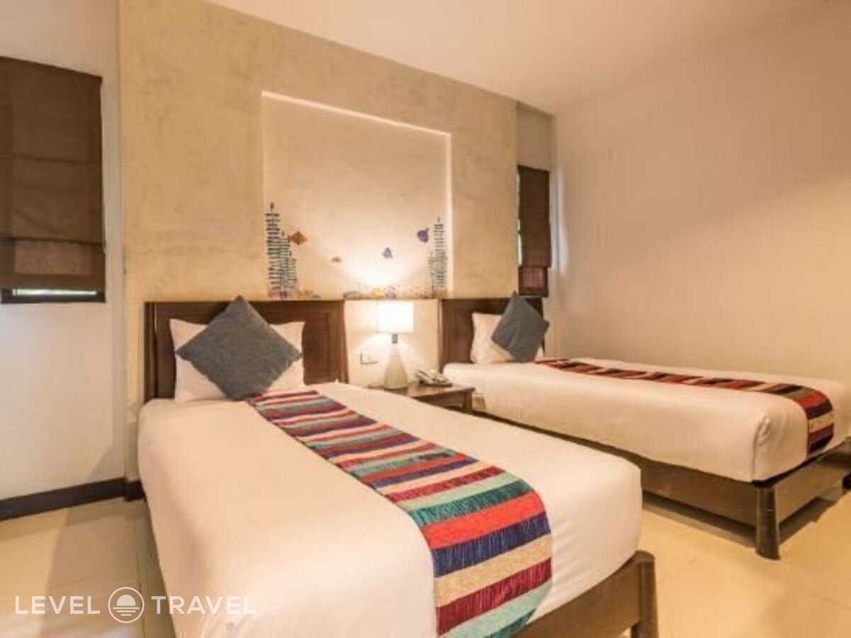 фотографии номера Делюкс с видом на бассейн отеля Krabi Aquamarine Resort в Таиланд(Ноппарат Тара) - фото №13