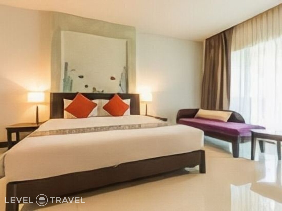 фотографии номера Делюкс с видом на бассейн отеля Krabi Aquamarine Resort в Таиланд(Ноппарат Тара) - фото №15