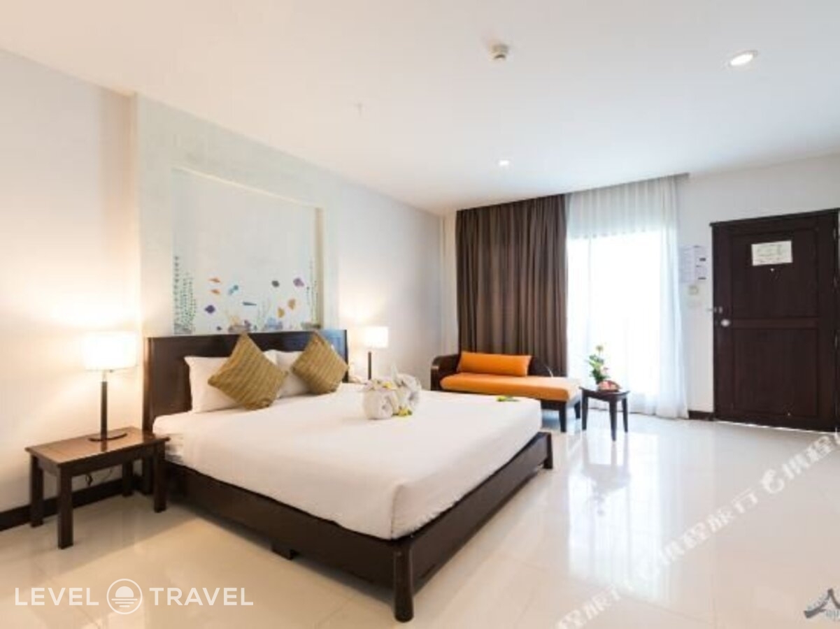 фотографии номера Делюкс с видом на бассейн отеля Krabi Aquamarine Resort в Таиланд(Ноппарат Тара) - фото №6