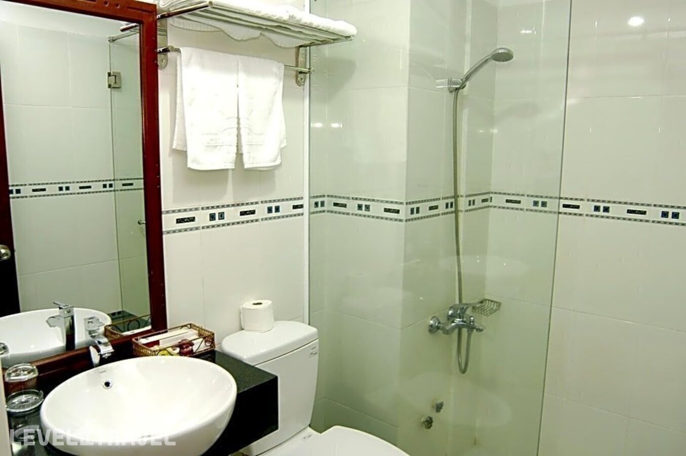 фотографии номера Улучшенный (две односпальные кровати) отеля Victorian Nha Trang Hotel в Вьетнам(Нячанг) - фото №10