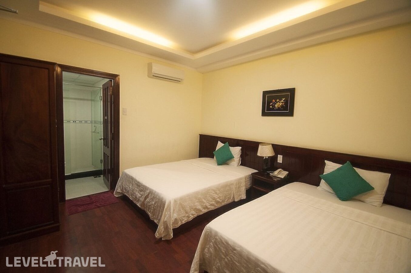 фотографии номера Улучшенный (две односпальные кровати) отеля Victorian Nha Trang Hotel в Вьетнам(Нячанг) - фото №4
