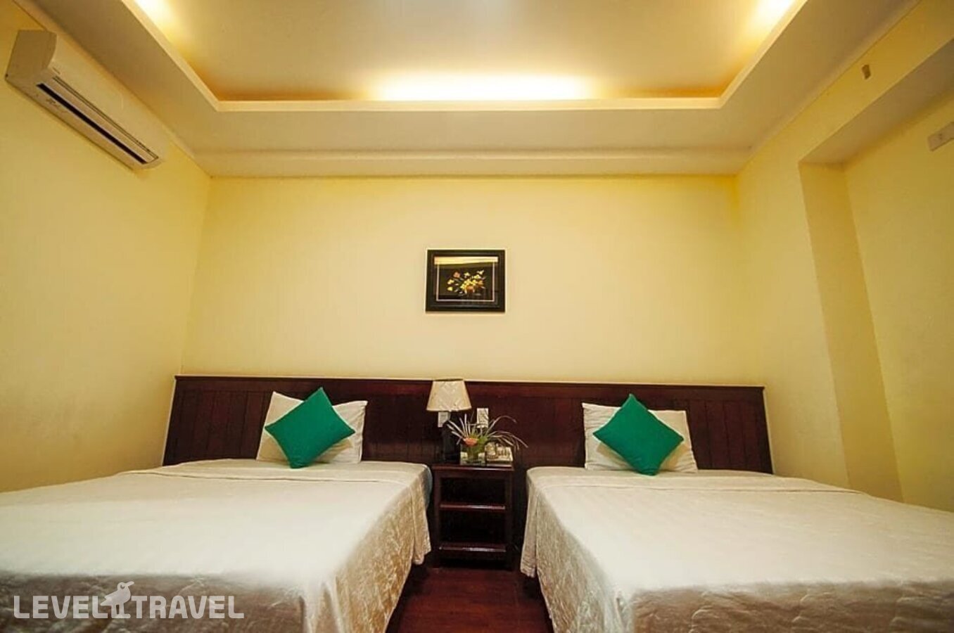 фотографии номера Улучшенный (две односпальные кровати) отеля Victorian Nha Trang Hotel в Вьетнам(Нячанг) - фото №11