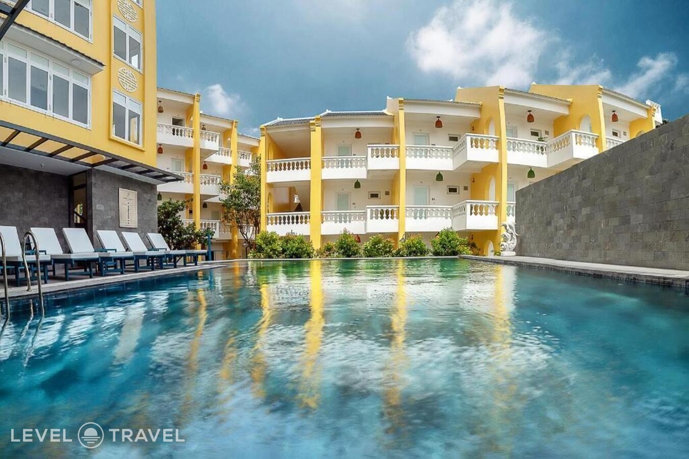 фотографии номера Улучшенный (две односпальные кровати) отеля Aurora Riverside Hotel (Ex. Phuoc An River Hotel) в Вьетнам(Хойан) - фото №1