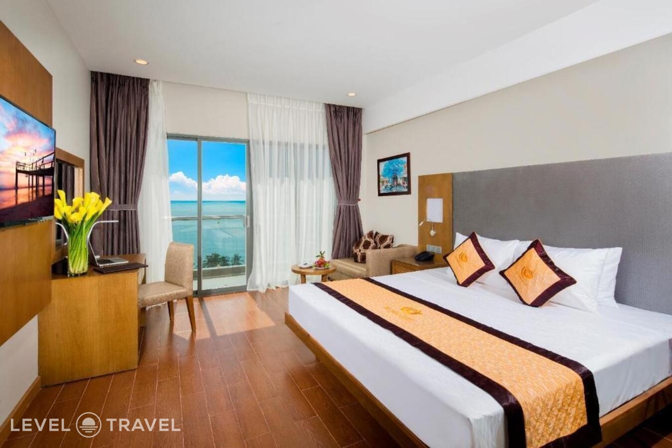 фотографии номера Делюкс (двуспальная кровать) отеля Galina Hotel & Spa в Вьетнам(Нячанг) - фото №4