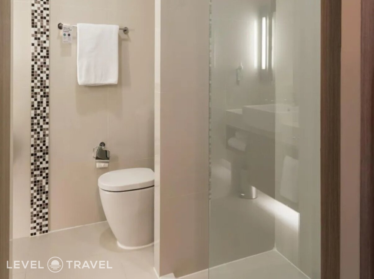 фотографии номера Стандартный (две односпальные кровати) отеля Travelodge Pattaya (Ex. Premier Inn Pattaya) в Таиланд(Центральная Паттайя) - фото №8