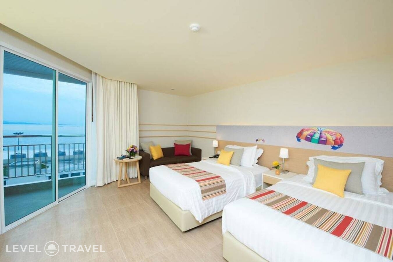 фотографии номера Делюкс с видом на море (две односпальные кровати) отеля Pattaya Sea View Hotel в Таиланд(Центральная Паттайя) - фото №16