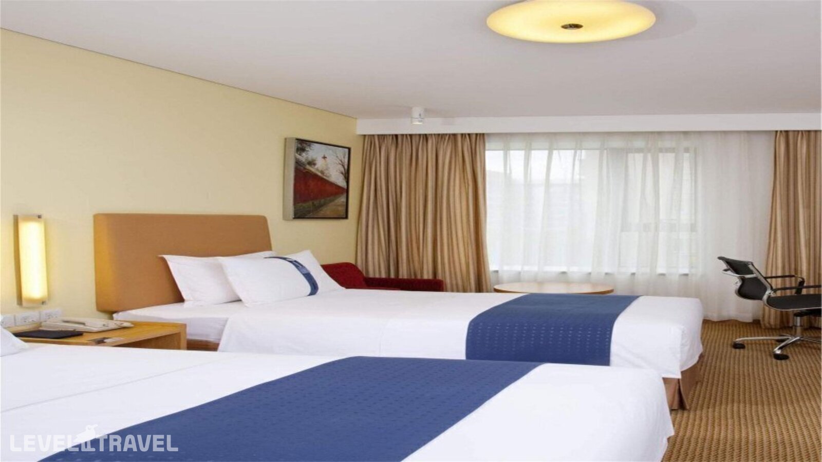 фотографии номера Улучшенный (две односпальные кровати) отеля Holiday Inn Express Temple Of Heaven в Китай(Пекин) - фото №1