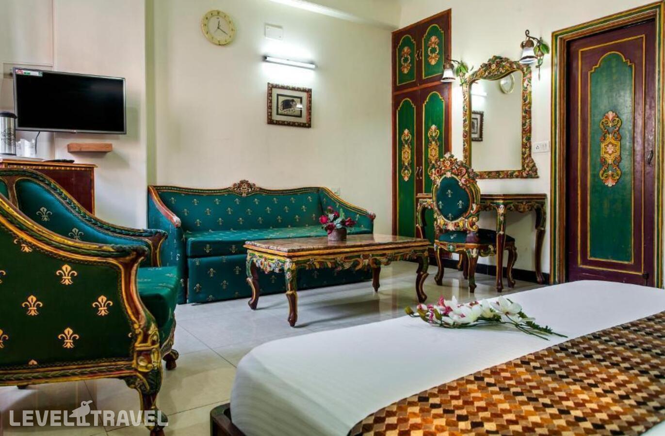 фотографии номера Представительский номер отеля Sunstar Residency Hotel в Индия(Нью-Дели) - фото №6